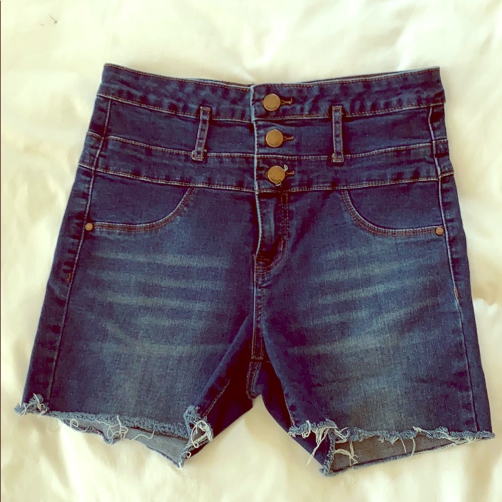 High waist blue jean shorts